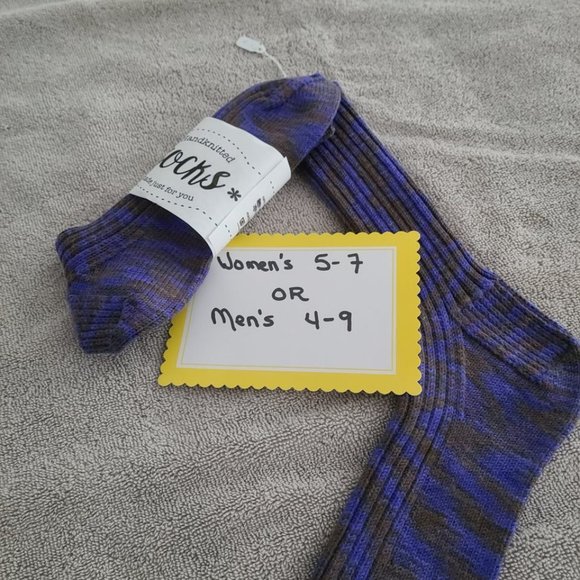 Hand knitted Socks Women 8-10 Men 7-9 - Picture 5 of 16